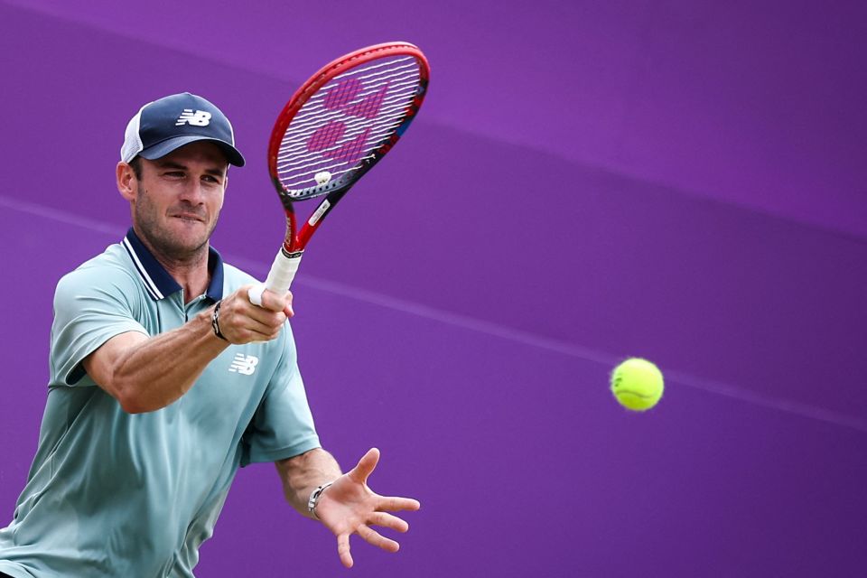 靠投诉与谴 靠投诉与谴