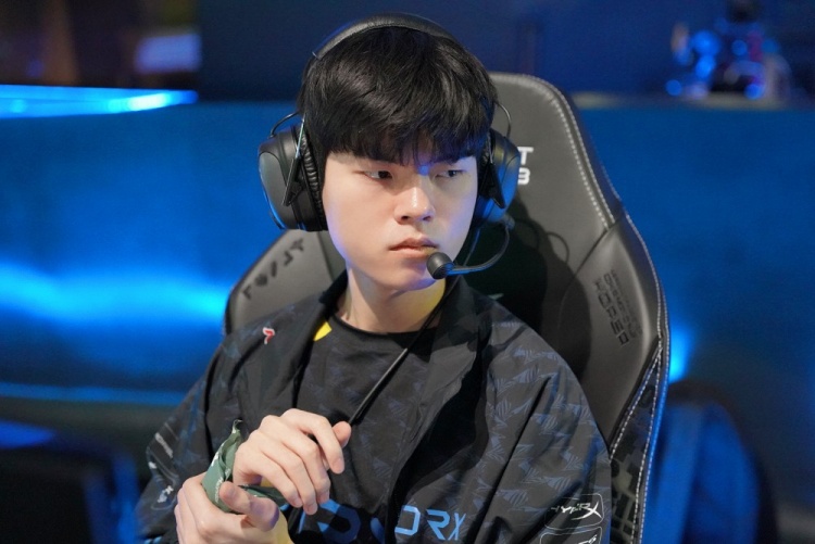 现了无与伦 现了无与伦