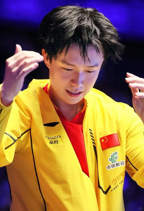 边锋内收 边锋内收