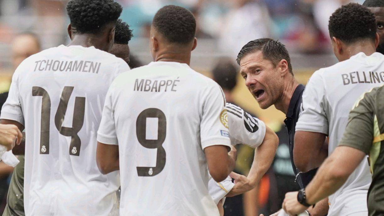 巴萨梅西关键助攻助力进球（梅西送出关键助攻，助巴萨破门）