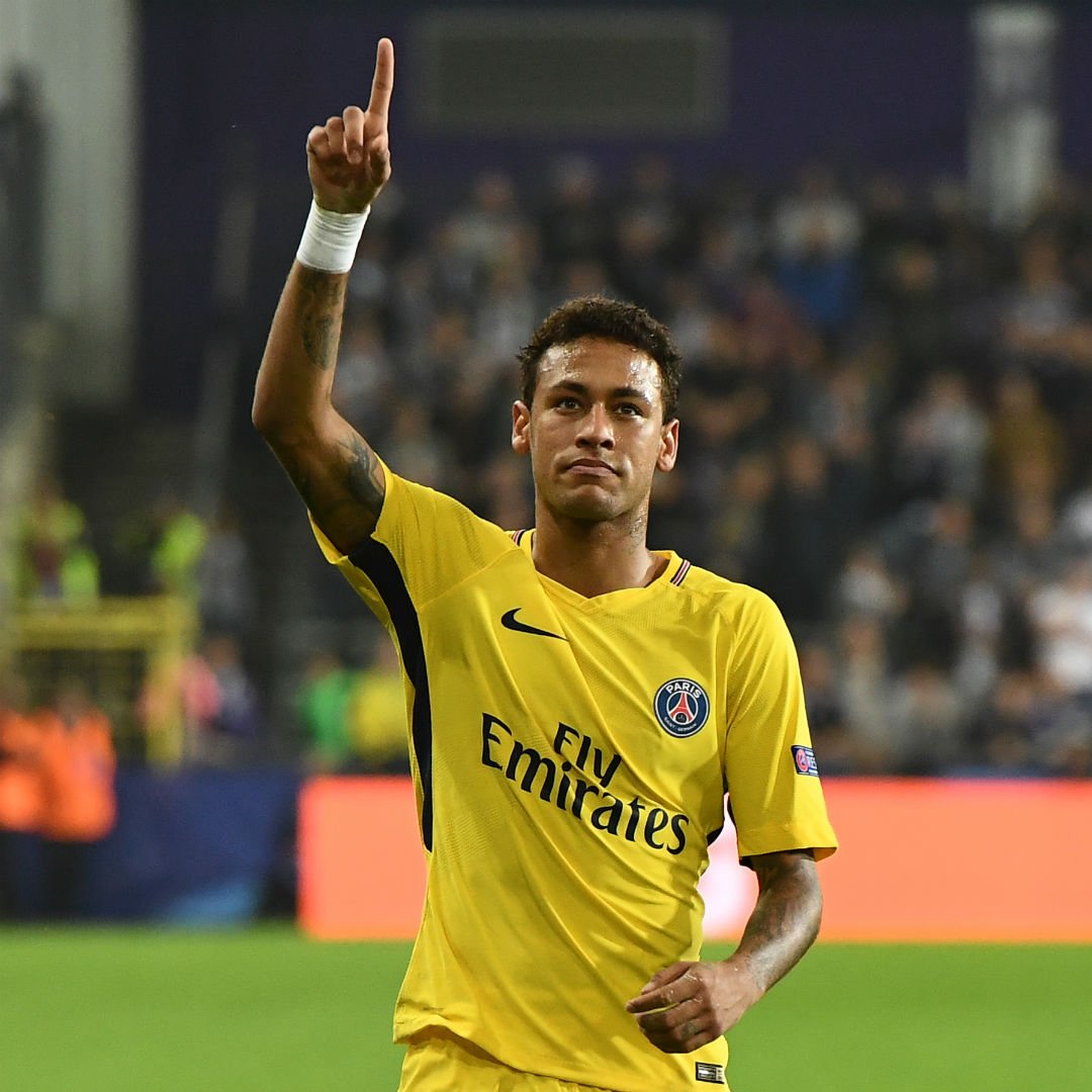 库里牵制的 库里牵制的